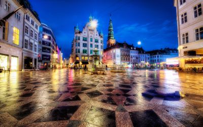 Strøget in the centre of Copenhagen are the longest pedestrian shopping area in Europe.