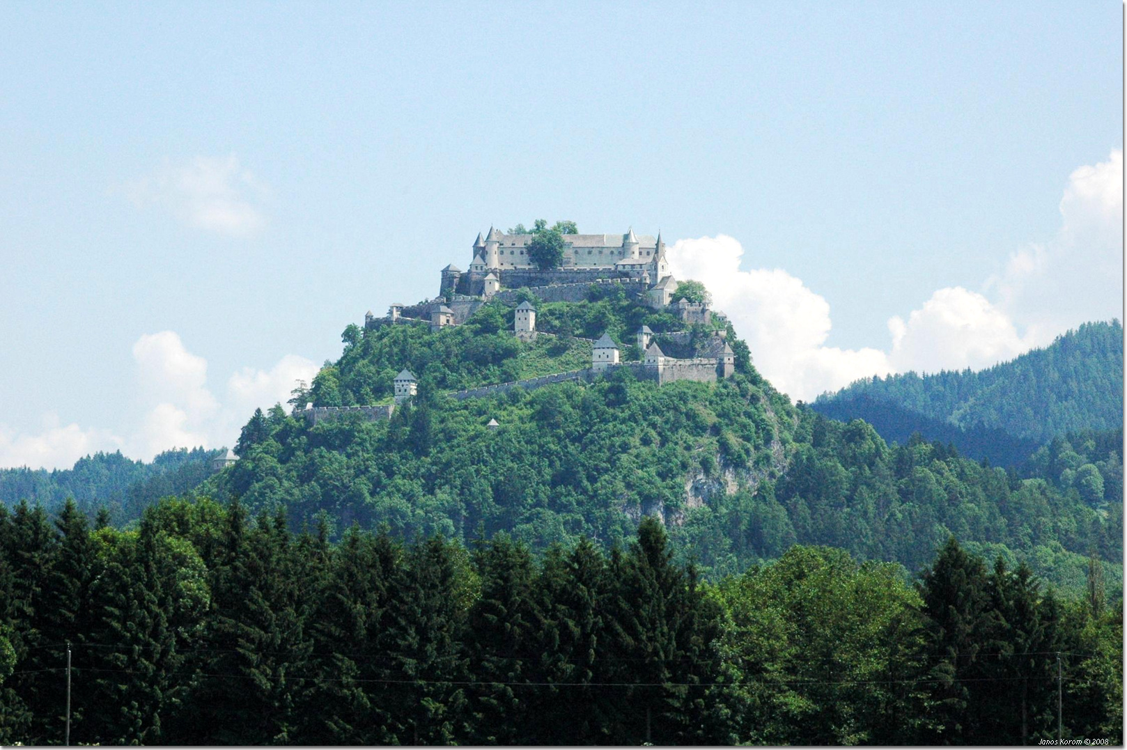 Hochosterwitz is considered to be the greatest medieval fortress in Austria.